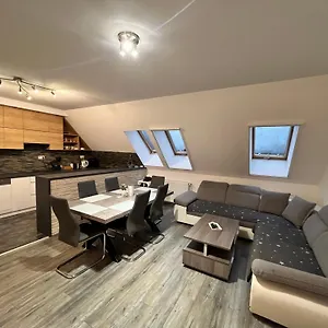  Apartament Rediapartmanok